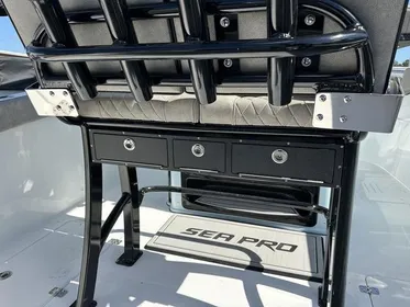 2024 Sea Pro 262 Center Console