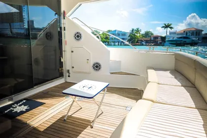 2006 Fairline 50