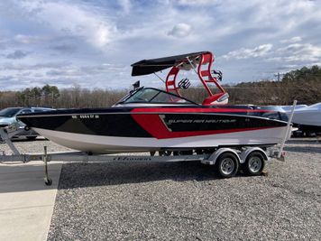 2014 Correct Craft Super Air Nautique 230