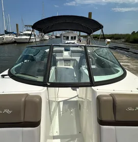 2012 Sea Ray 270 SLX