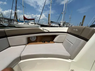 2012 Sea Ray 270 SLX