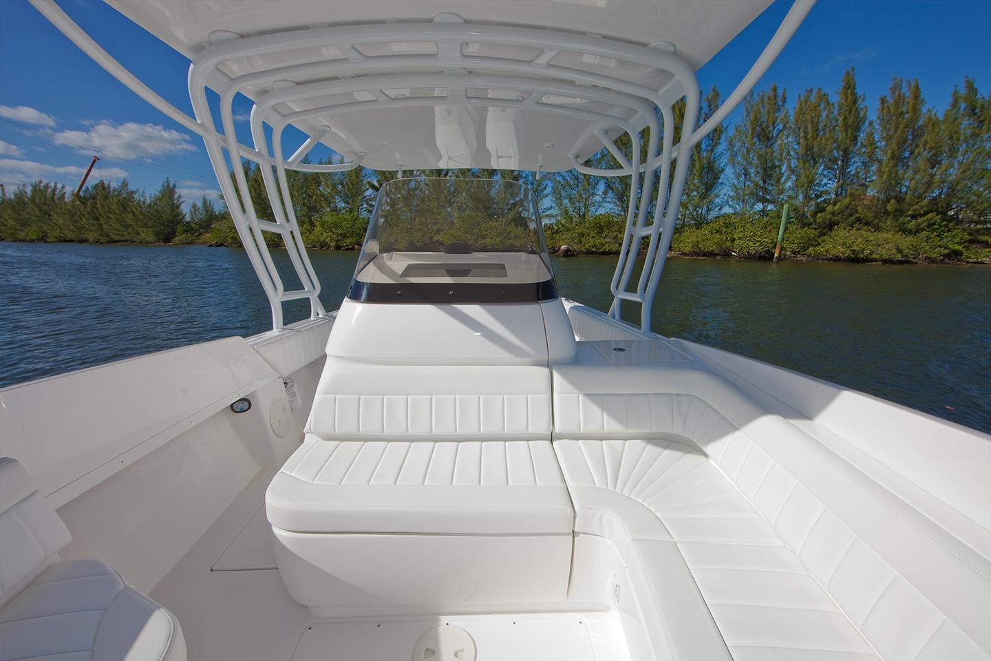 New 2025 Intrepid 327 Valor Boat Trader