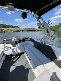 2018 MasterCraft X23