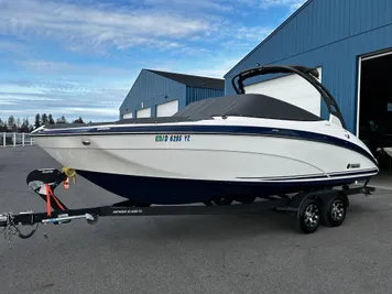 2020 Yamaha Boats 242 S Limited