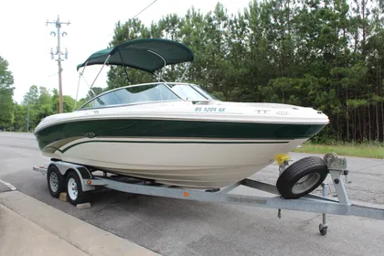 2003 Sea Ray 220 Sundeck