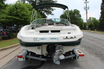 2003 Sea Ray 220 Sundeck