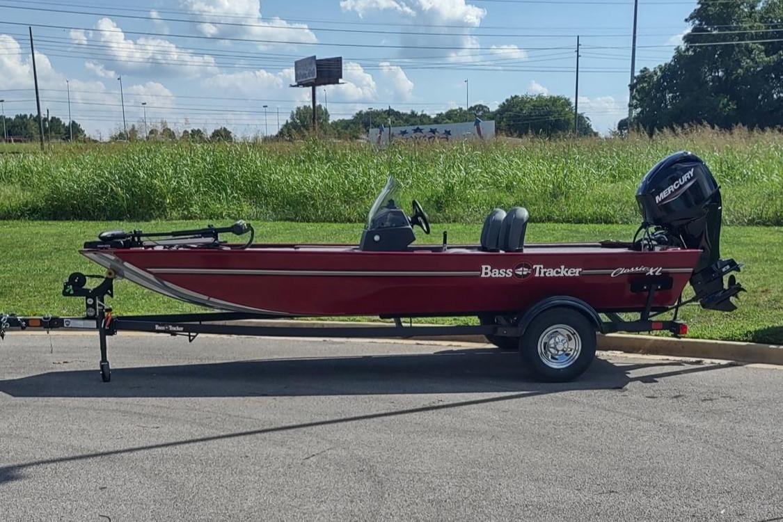 New 2024 Tracker Bass Tracker Classic XL, 35806 Huntsville Boat Trader