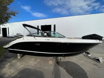 2024 Sea Ray 260SLX