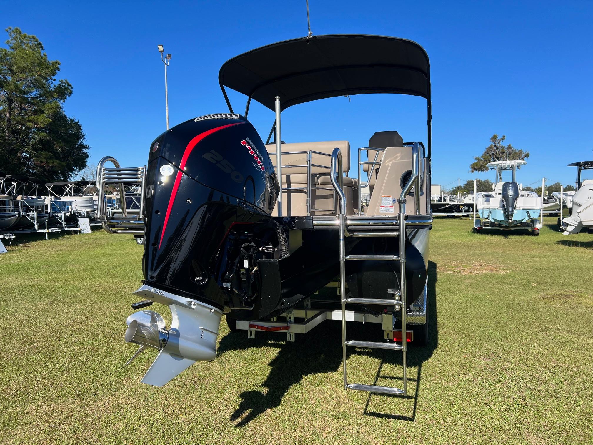 2024 Lowe Boats Stinger 188 SC w/Mercury Motor