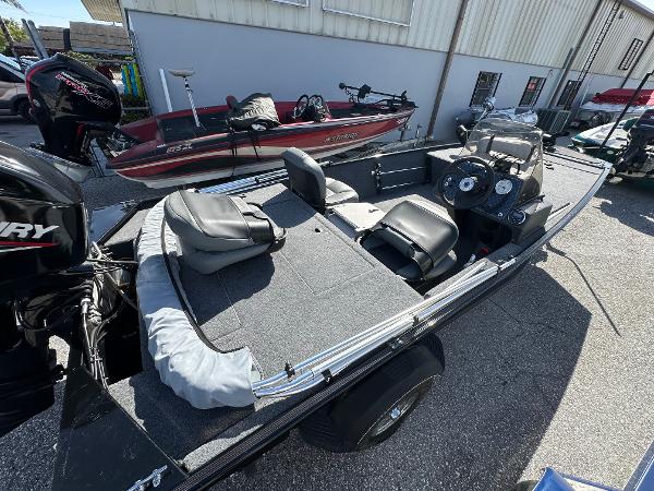 Used 2020 Tracker Bass Tracker Classic XL, 33852 Lake Placid - Boat Trader