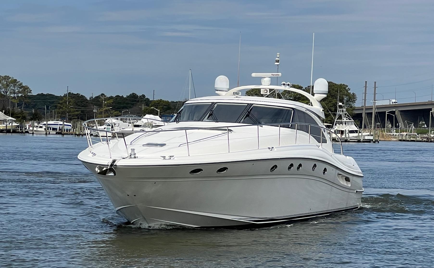 2005 Sea Ray 680 Sun Sport