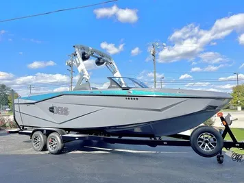 2024 Axis Wake Research T250