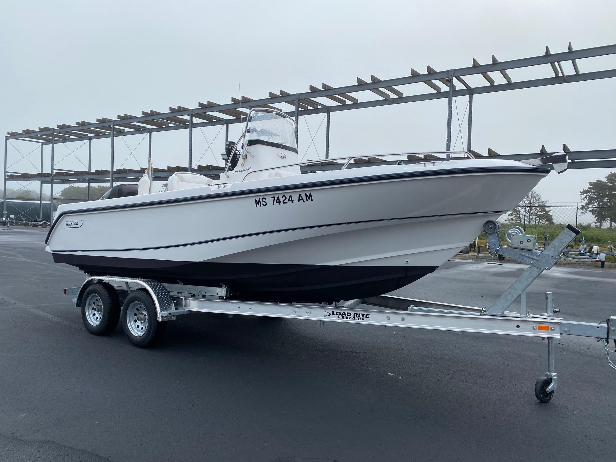 Used 2004 Boston Whaler 210 Outrage, 02554 Nantucket - Boat Trader