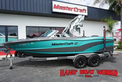 2021 MasterCraft XT23