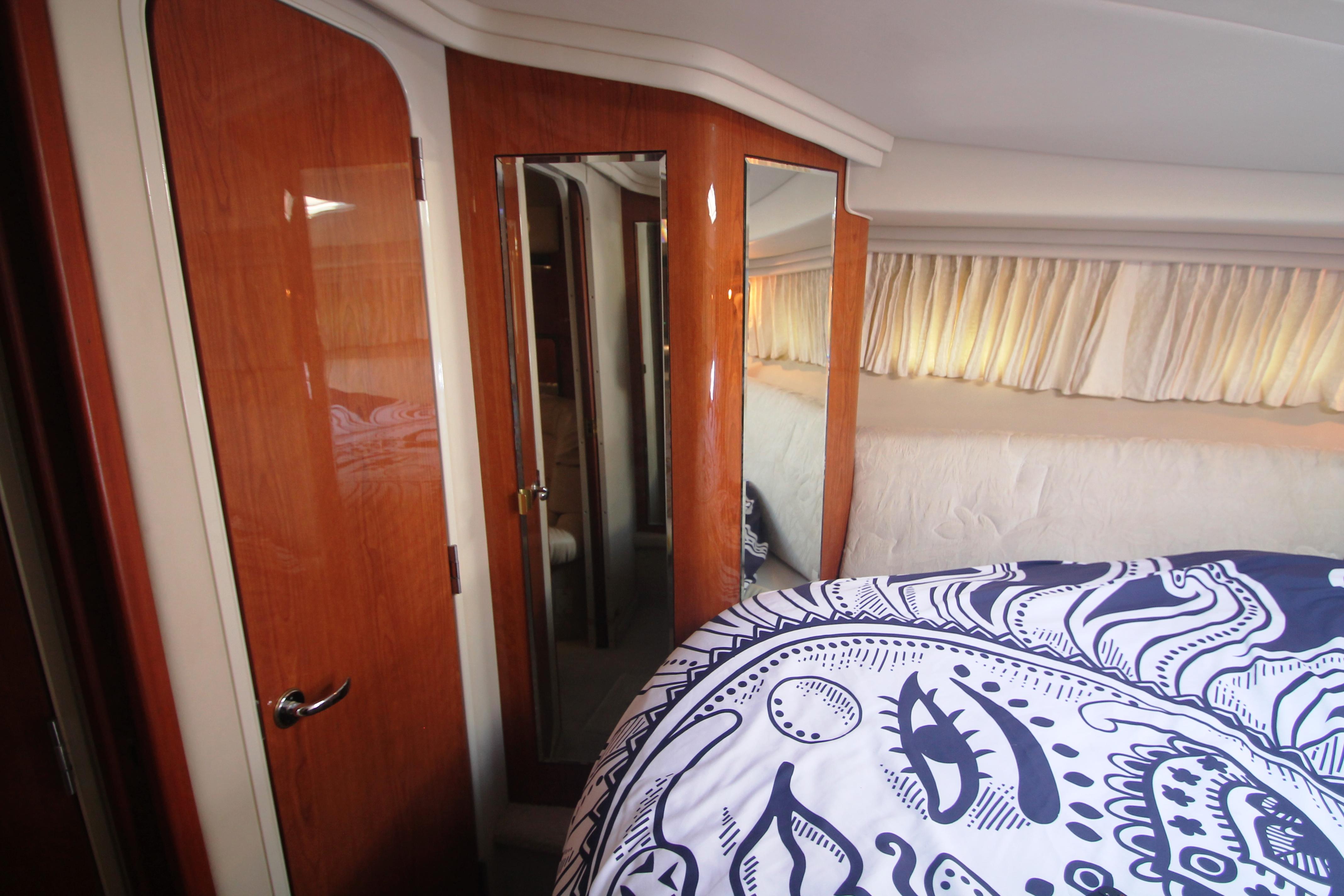 Forward Stateroom to Port