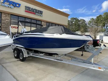 2023 Hurricane SUNDECK SPORT 205 OB W/150 HP