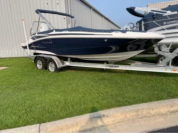 2023 Hurricane SUNDECK SPORT 205 OB W/150 HP