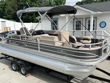 2019 Sun Tracker Fishing Barge 22 XP3
