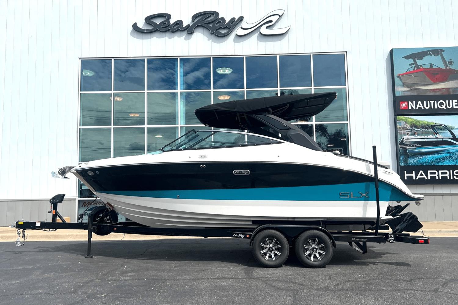 2023 Sea Ray SLX 260 Surf