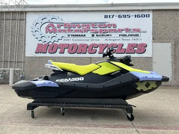 2024 Sea-Doo Waverunner Spark® Trixx™ For 3 Rotax® 900 ACE™ - 90 Ibr