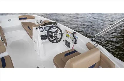 2023 Hurricane SunDeck Sport 185 OB