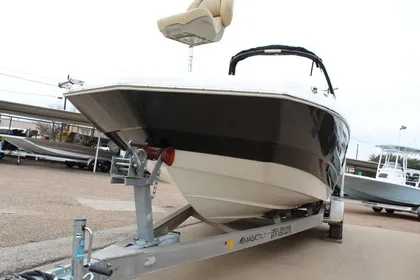 2020 NauticStar 243 DC