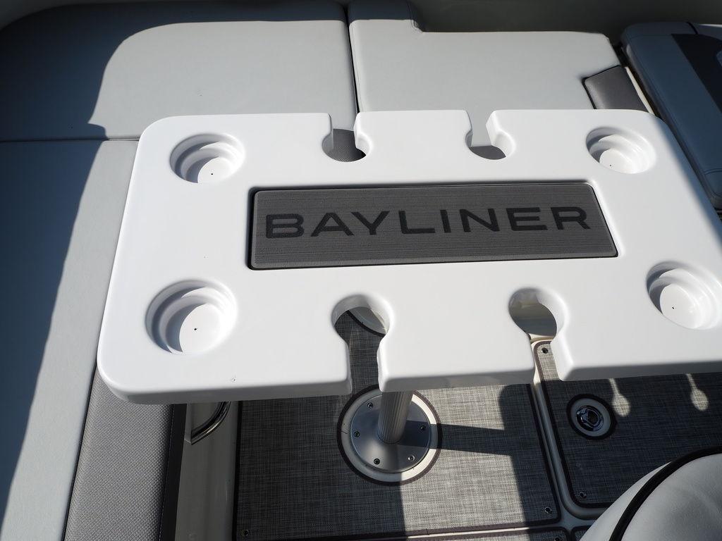 2023 Bayliner VR5OB