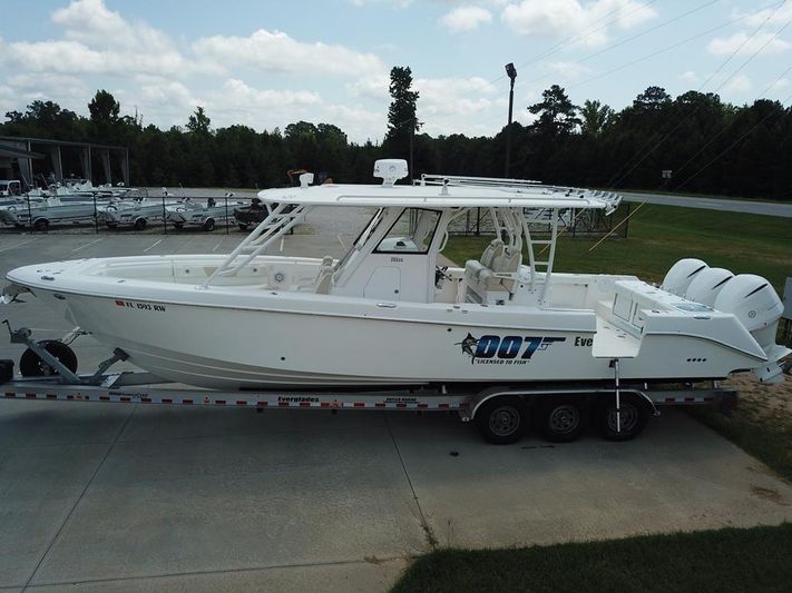 Used 2017 Everglades 355 CC, 30817 Lincolnton Boat Trader