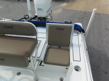 2018 Excel 22'3" Bay Pro