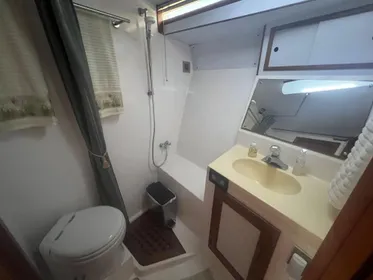 1989 Symbol 44 Aft Cabin Sundeck