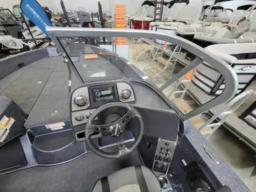 2023 Triton 206 Fishunter