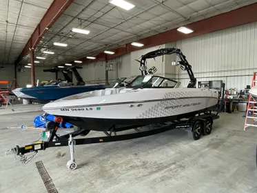 2013 Nautique 226