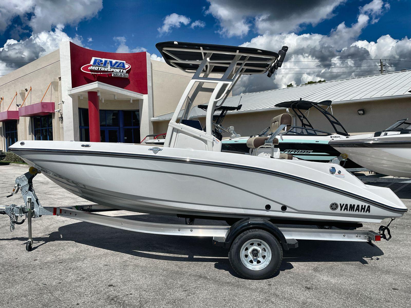 New 2023 Yamaha Boats 195 FSH Sport 33170 Miami Boat Trader