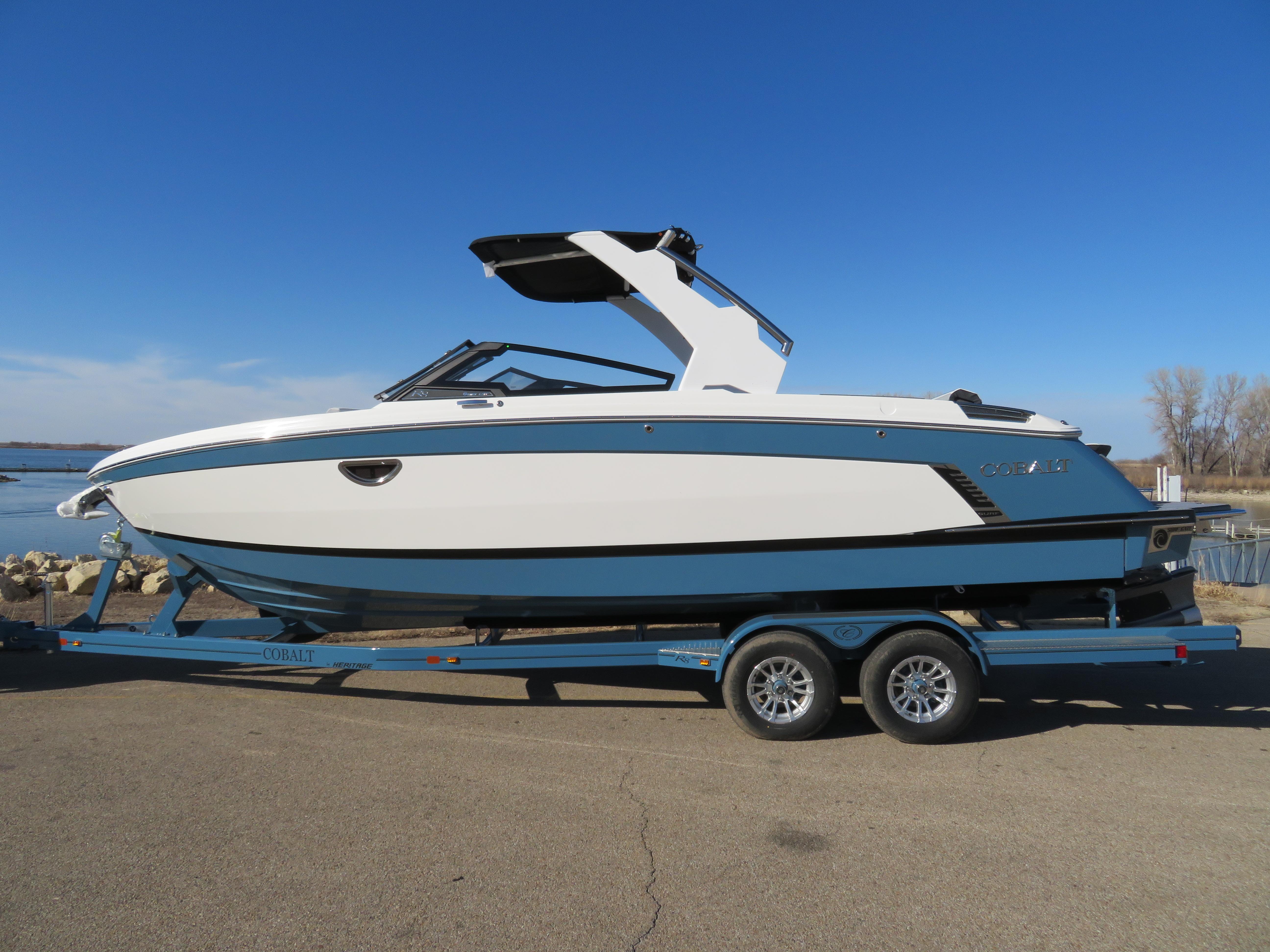 Used 2023 Cobalt R8 Surf, 67042 El Dorado Boat Trader