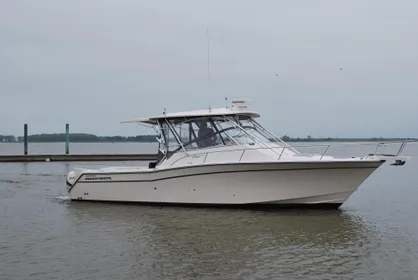 2005 Grady-White Express 330