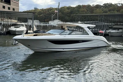 2023 Sea Ray SLX 400