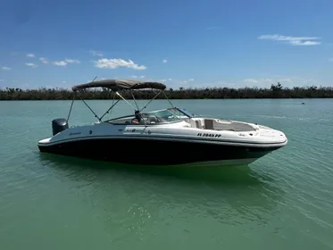 2014 Hurricane SunDeck 2690 OB