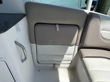 2014 Hurricane SunDeck 2690 OB