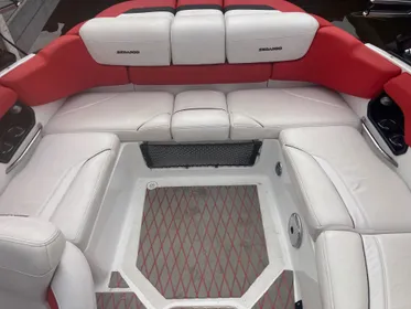 2012 Sea-Doo 230 Wake