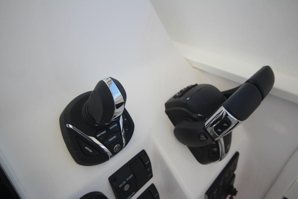 2023 NorthCoast 315 Cabin - Twin Yamaha 300's-Helm Master EX