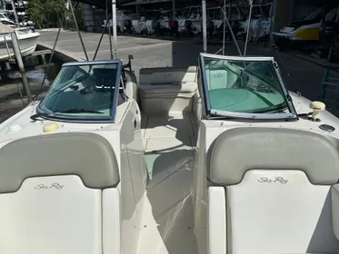 2007 Sea Ray 260 Sundeck