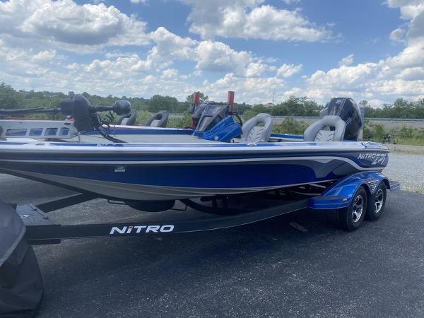 nitro bass boats