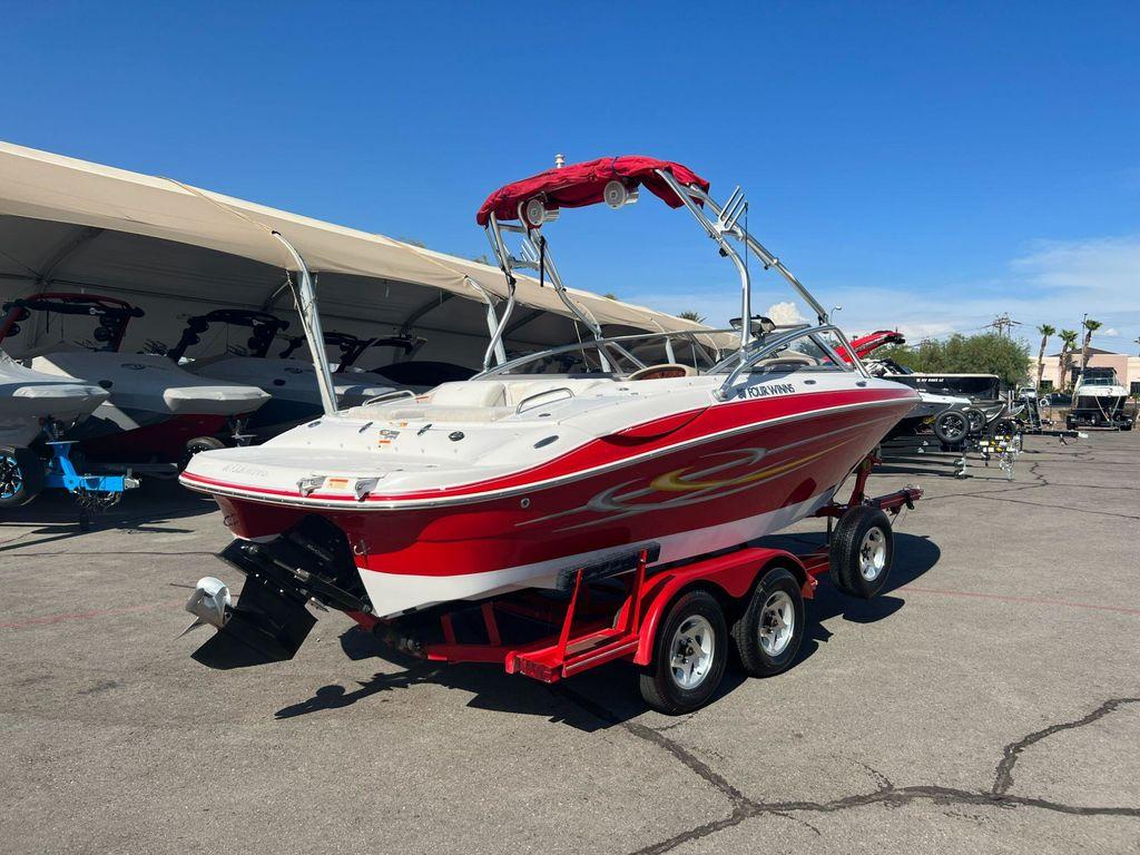2005 Four Winns 210 Horizon
