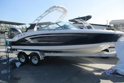 2024 Chaparral 21 SSi OB In Stock ready for family fun