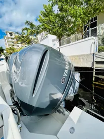 2013 Sailfish 320 CC