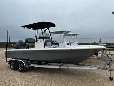 2023 NauticStar 227 Bay