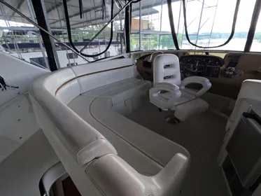 2001 Carver 444 Cockpit Motor Yacht