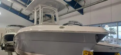 2024 Robalo R222EX