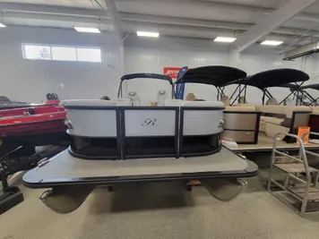 2023 Bentley Pontoons Elite 250 Admiral