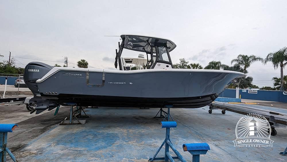 Used 2002 Angler 18 Center Console boat for sale in Vero Beach, FL